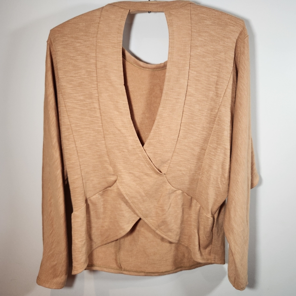 White birch exotic back Camel brown batman‎ top
